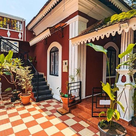 The First House By V3Homestay 4Bhk Private Pool 卡兰古特 外观 照片