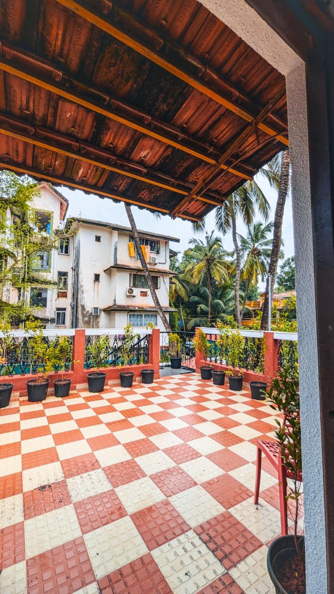 The First House By V3Homestay 4Bhk Private Pool 卡兰古特 外观 照片