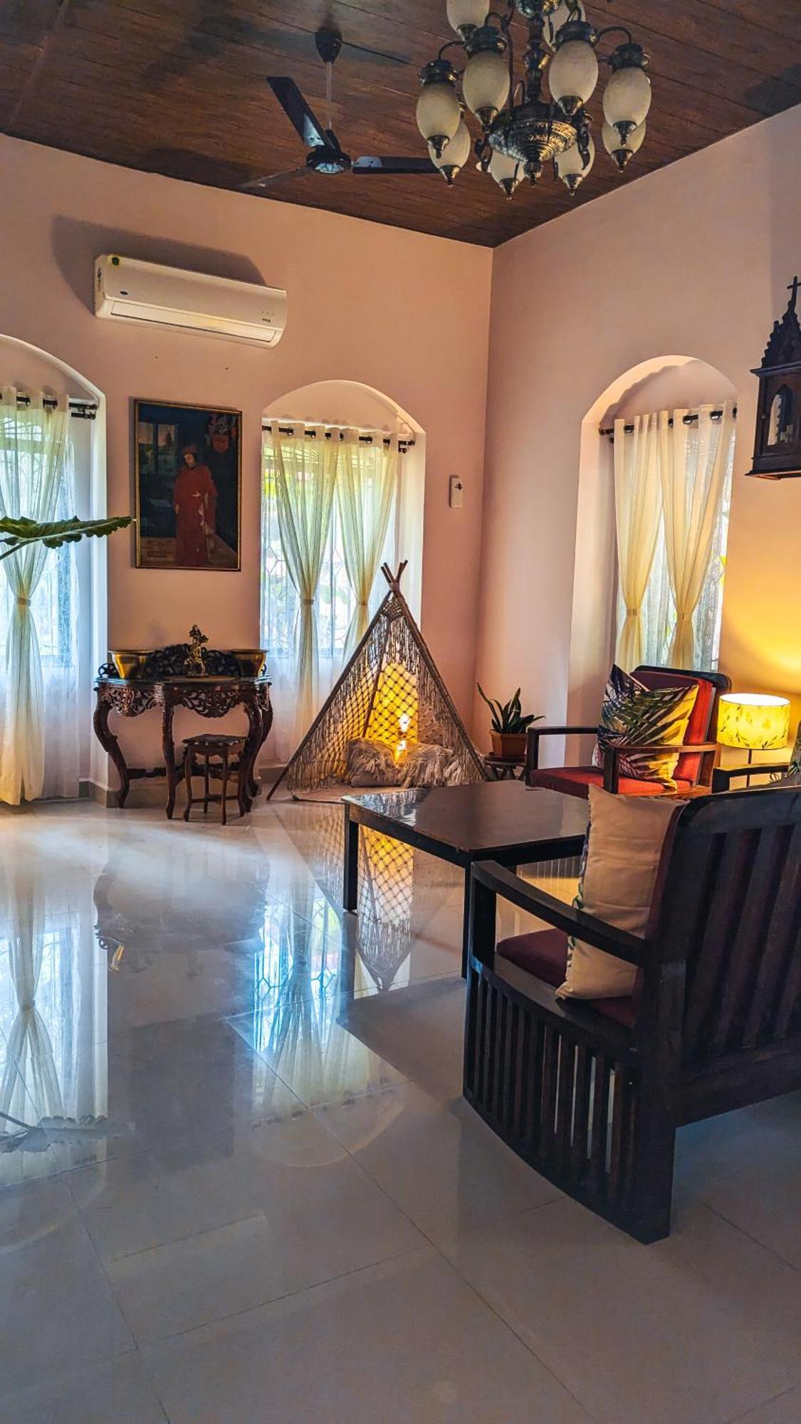 The First House By V3Homestay 4Bhk Private Pool 卡兰古特 外观 照片